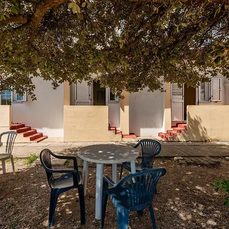 Beautiful In With Wifi Apartamento Povljana